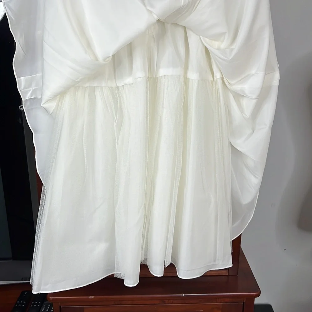 David's Bridal Girls Ivory Beaded Empire Waist Formal Dress - Picture 8 of 9